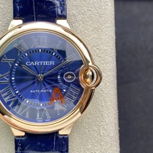 Cartier 42mm Ballon Bleu 1. Newly upgraded case with enhanced polishing details 2. Advanced craftsmanship: Each blue spinel crown stone perfectly mirrors the genuine model's curvature 3. Sapphire processing exclusively via CNC machining centers ensures flawless crescent-shaped gemstone presentation 4. Enhanced glass coating technology improves both water resistance and aesthetics 5.Completely upgraded dial with more refined details, featuring silver-plated anti-oxidation treatment. 6. New stainless steel bracelet perfectly synchronized with the latest official version. 7. Packaging upgraded once again, now includes the 2020 official warranty card, instruction manual, and guarantee certificate.